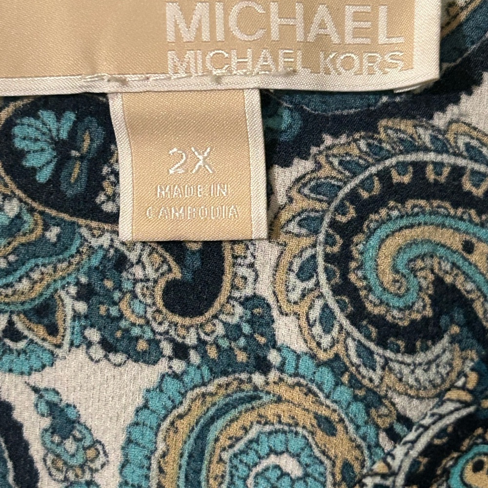 Michael Kors Plus 2x Cold Shoulder Top - Picture 2 of 2